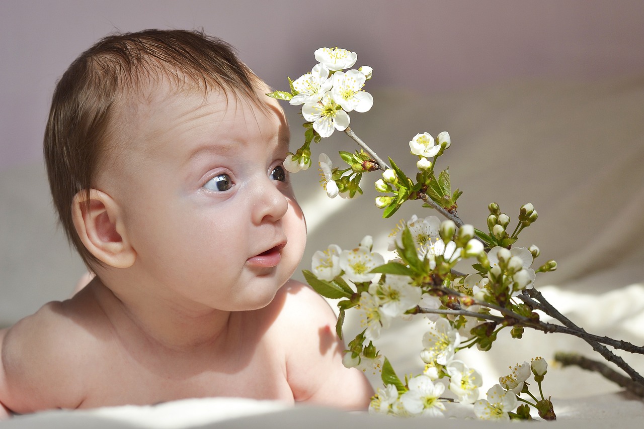Baby雜志封面揭秘，時尚魅力盡顯無疑的專屬大片！