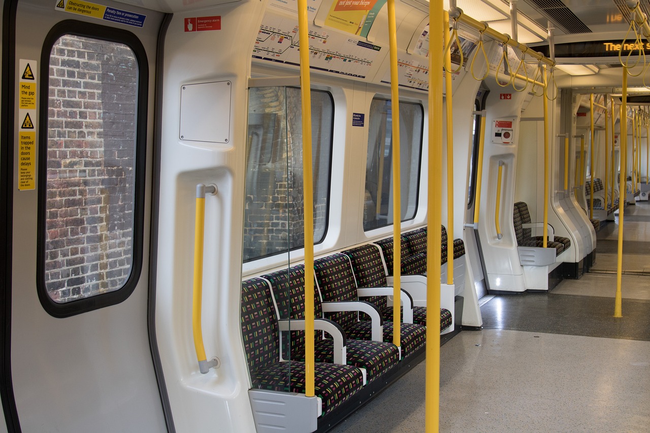 最新列車時速，重塑速度與激情的時代傳奇之旅